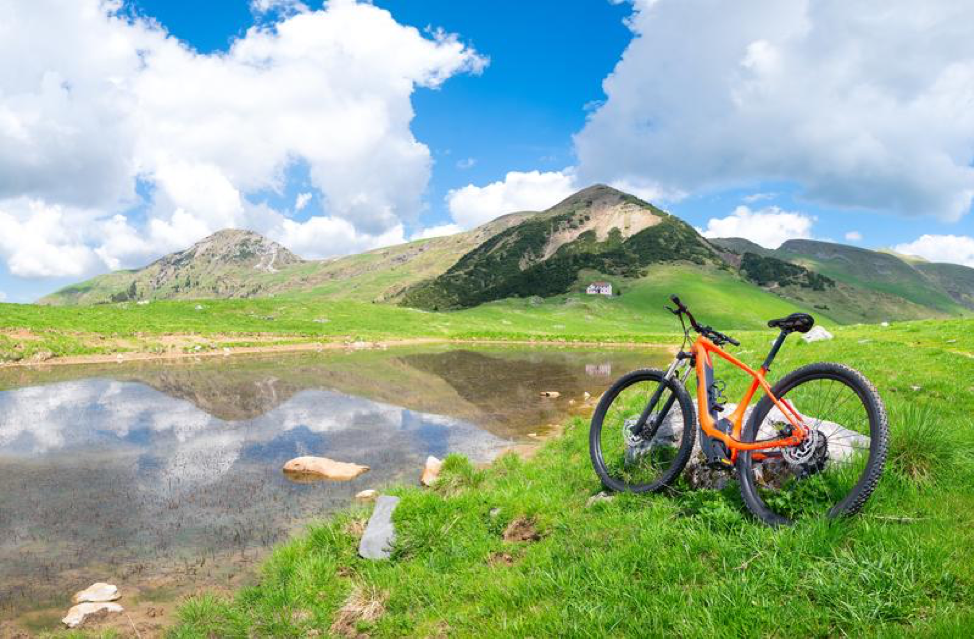 Guide for Taking Your Electric Bike Into the Mountains
