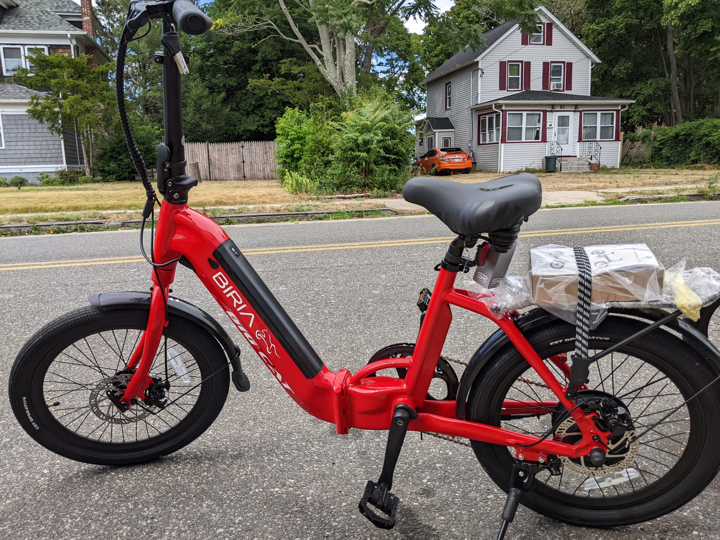 Big Cat 2025 BIRIA 500 Thin Tire - Folding Electric Bike