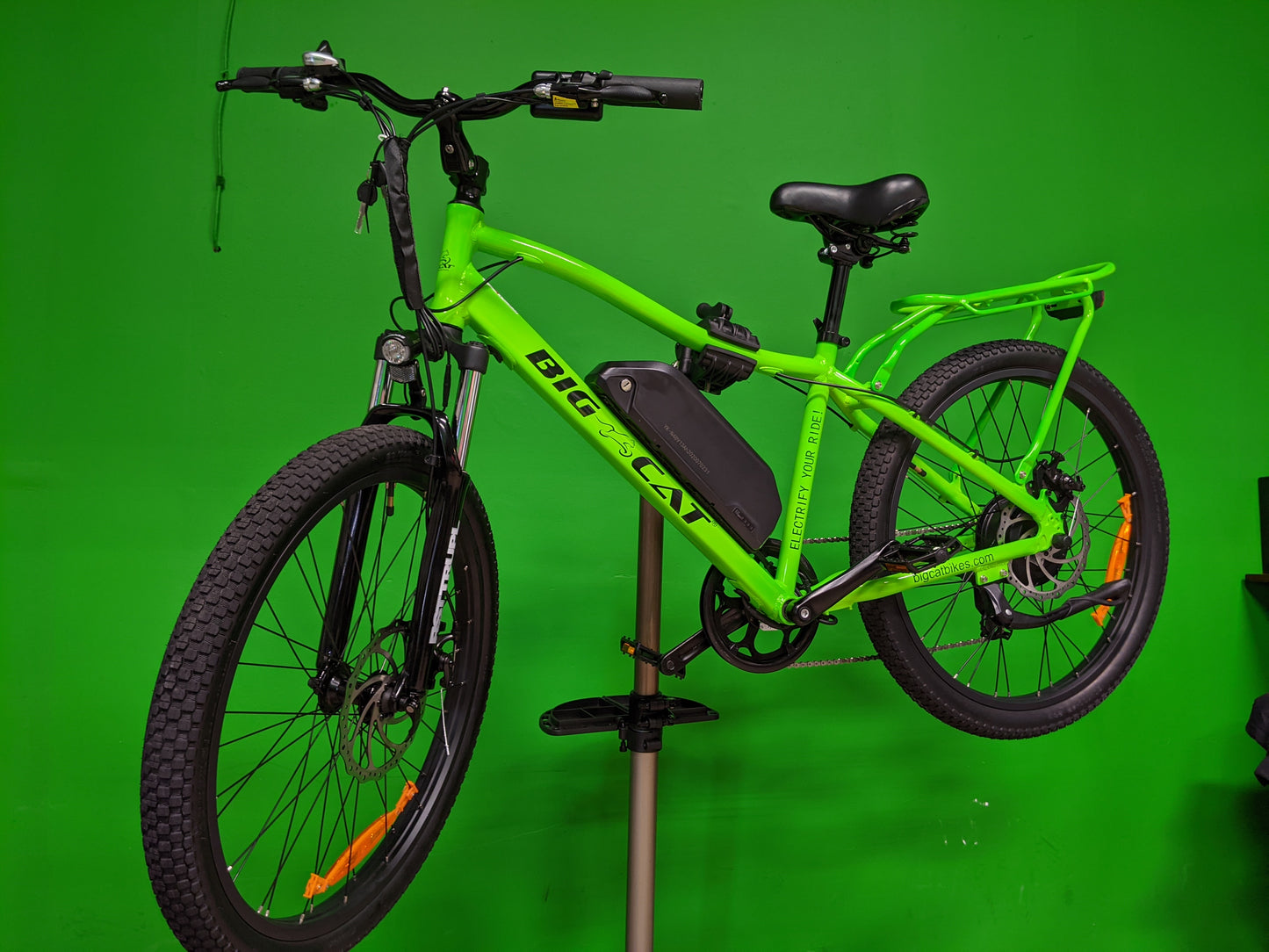 New 2023- BIG CAT® Wild Cat 500- (Electric Mountain Bike)- (Hybrid Road Bike) Electric Bike